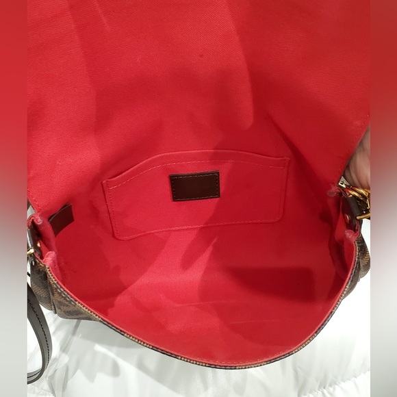 ❌ SOLD ❌ Louis Vuitton Favourite MM - Picture 10 of 13